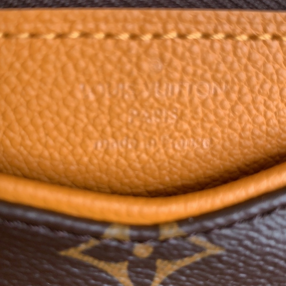 New with tags employees pochettes Louis Vuitton - Picture 10 of 11